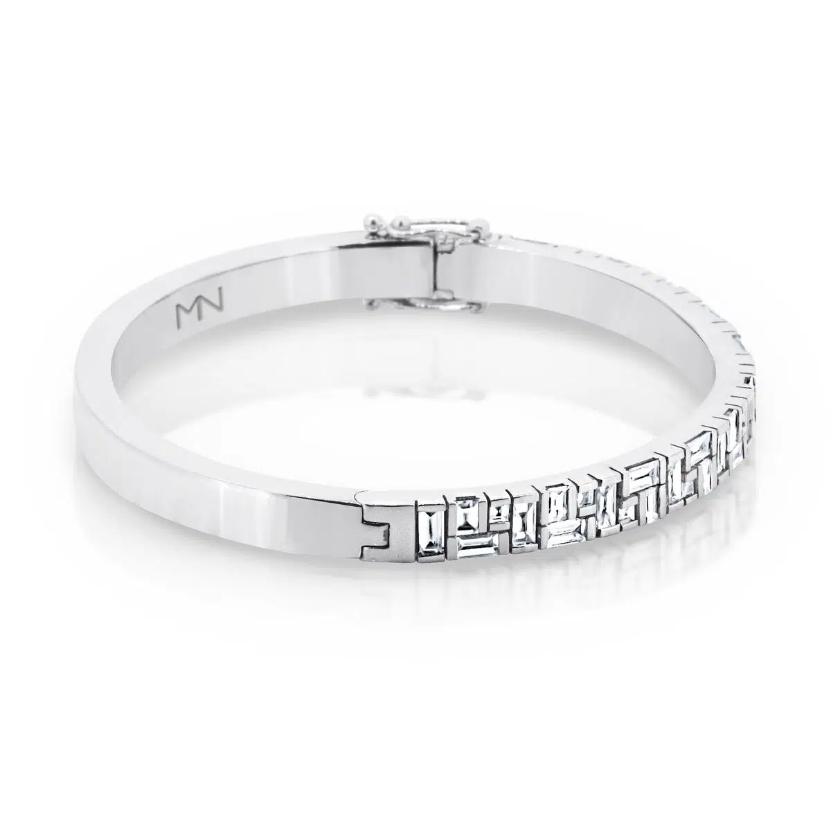 MIDNIGHT - 18ct White Gold Puzzle Diamond Hinged Bangle - Image 3