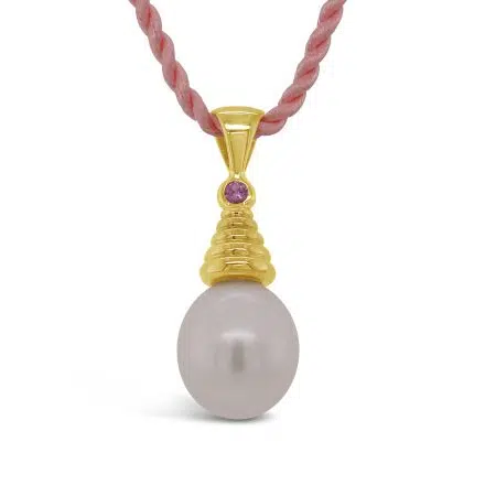 SATEEN-Freshwater Pearl Drop Pendant In 18ct Yellow Gold